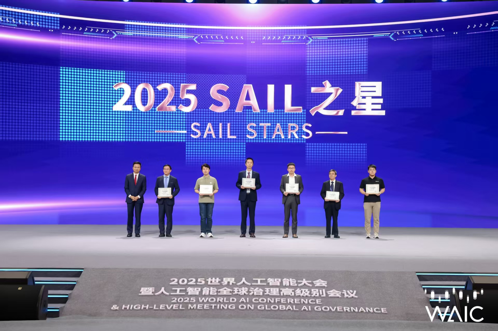 太阳集团城娱ccvip-所有人都在说物理AI，谁在解那道真正难的题？